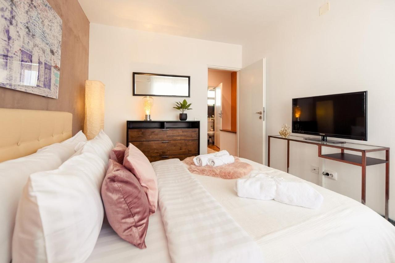 Spectacular Views & Modern Comfort: Your Dream Duplex In Central Bucharest 아파트 외부 사진